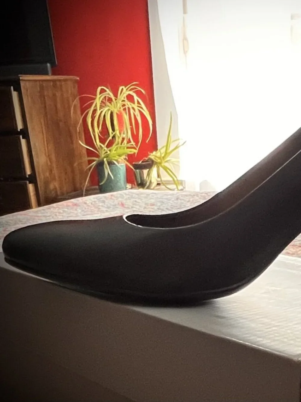 Vionic Mariana Black Leather Pumps – Size 8.5 | Classic Block Heel Comfort Shoes